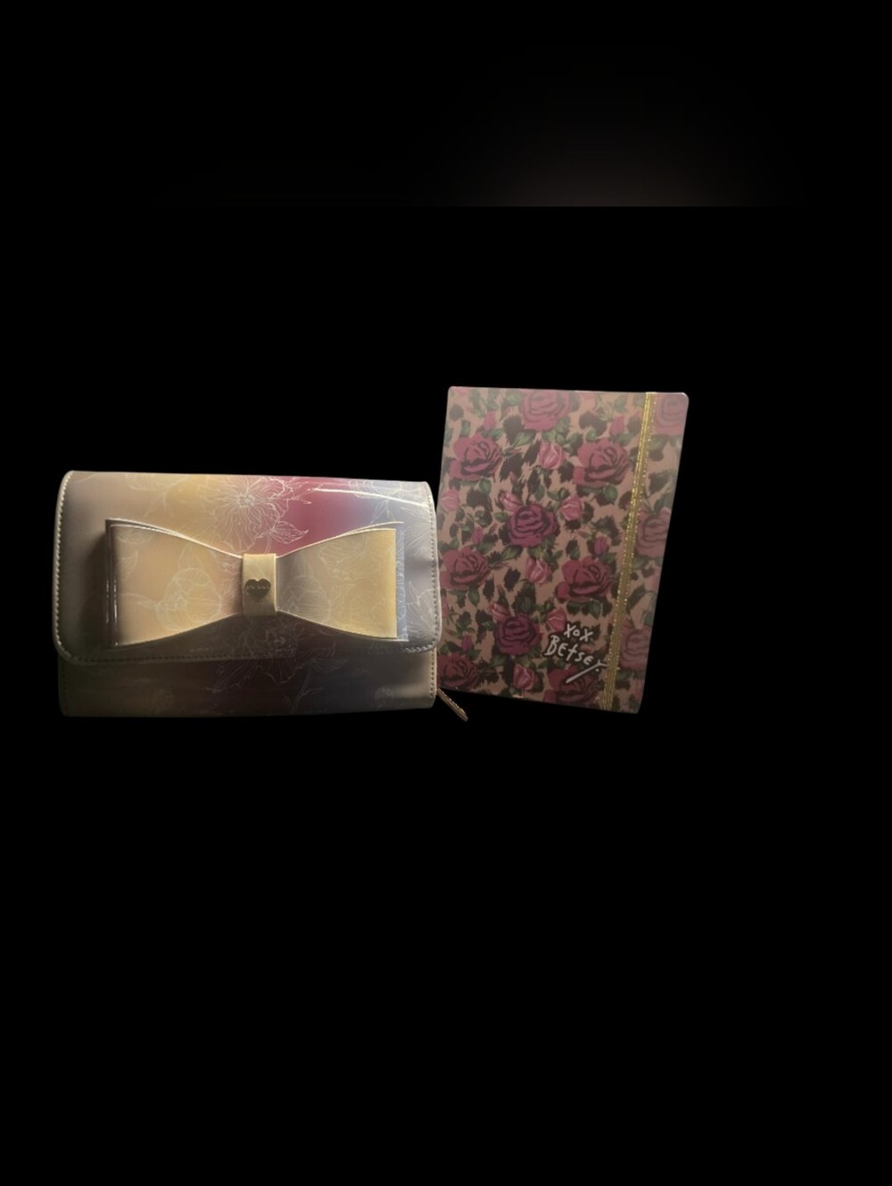 Betsey Johnson Bow Accent Crossbody Bag in Pastel & Journal Combo